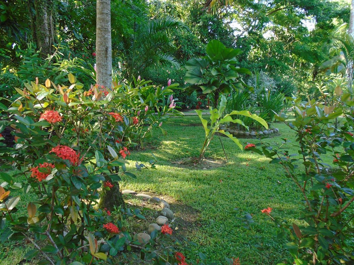 J And H Garden Cabinas Бокас Екстер'єр фото